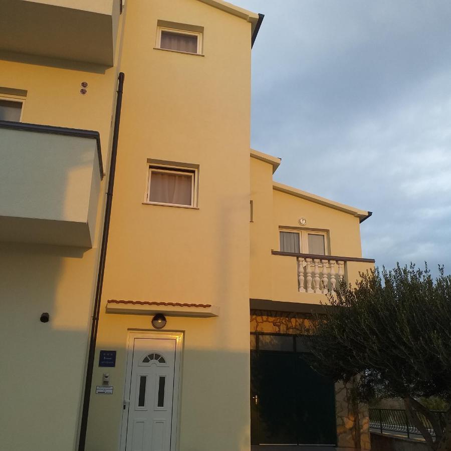 Apartments Mira Jadrtovac Exterior foto