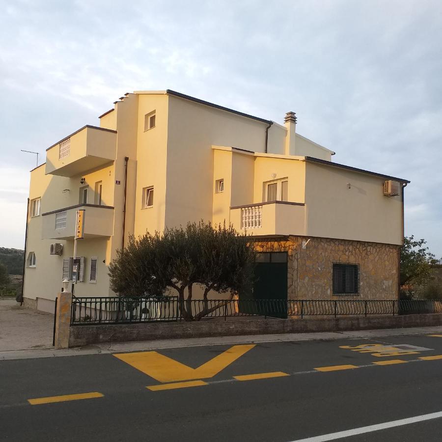 Apartments Mira Jadrtovac Exterior foto