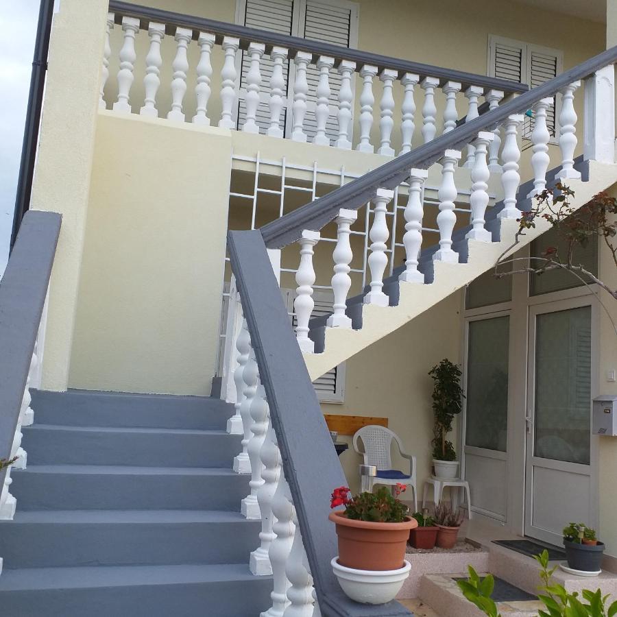 Apartments Mira Jadrtovac Exterior foto